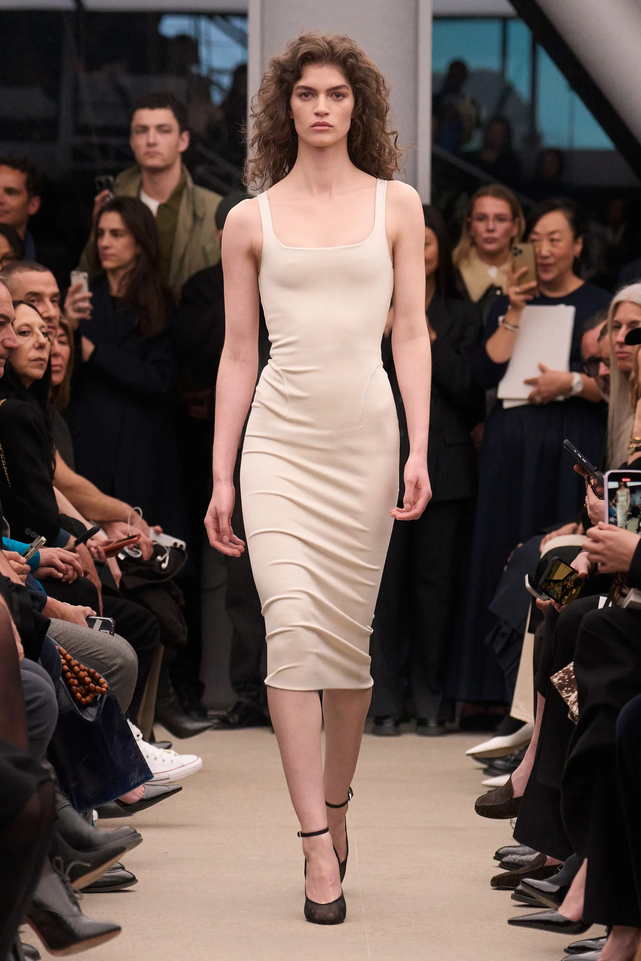 00001-alaia-fall-2026-ready-to-wear-credit-brand