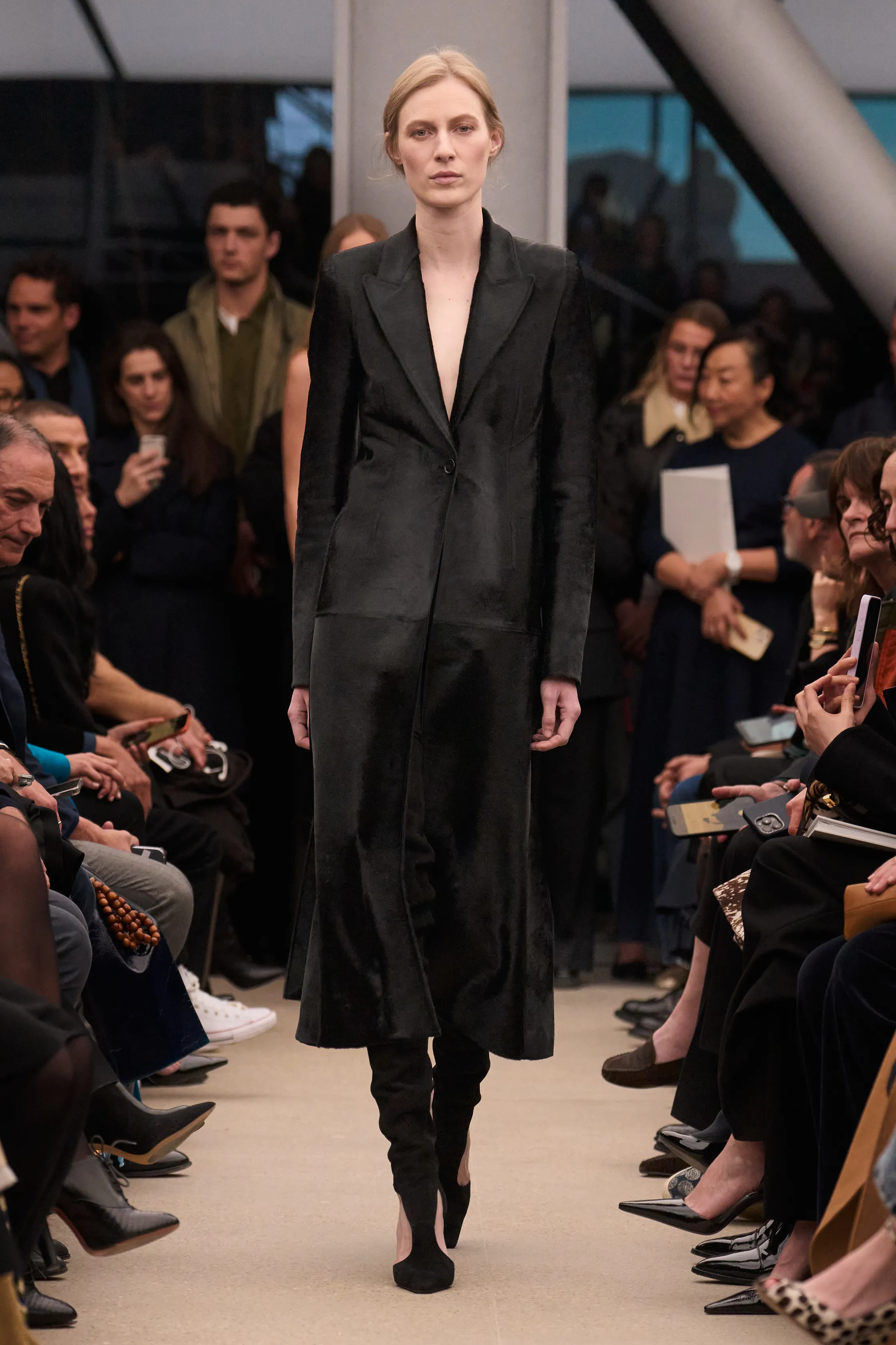 00015-alaia-fall-2026-ready-to-wear-credit-brand