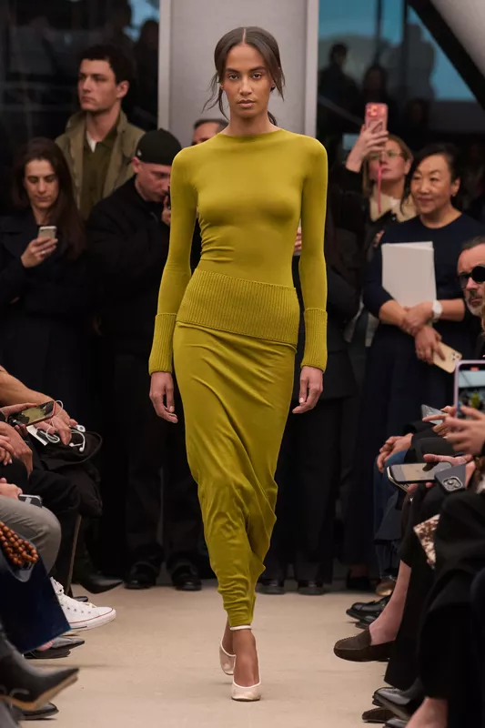 00013-alaia-fall-2026-ready-to-wear-credit-brand