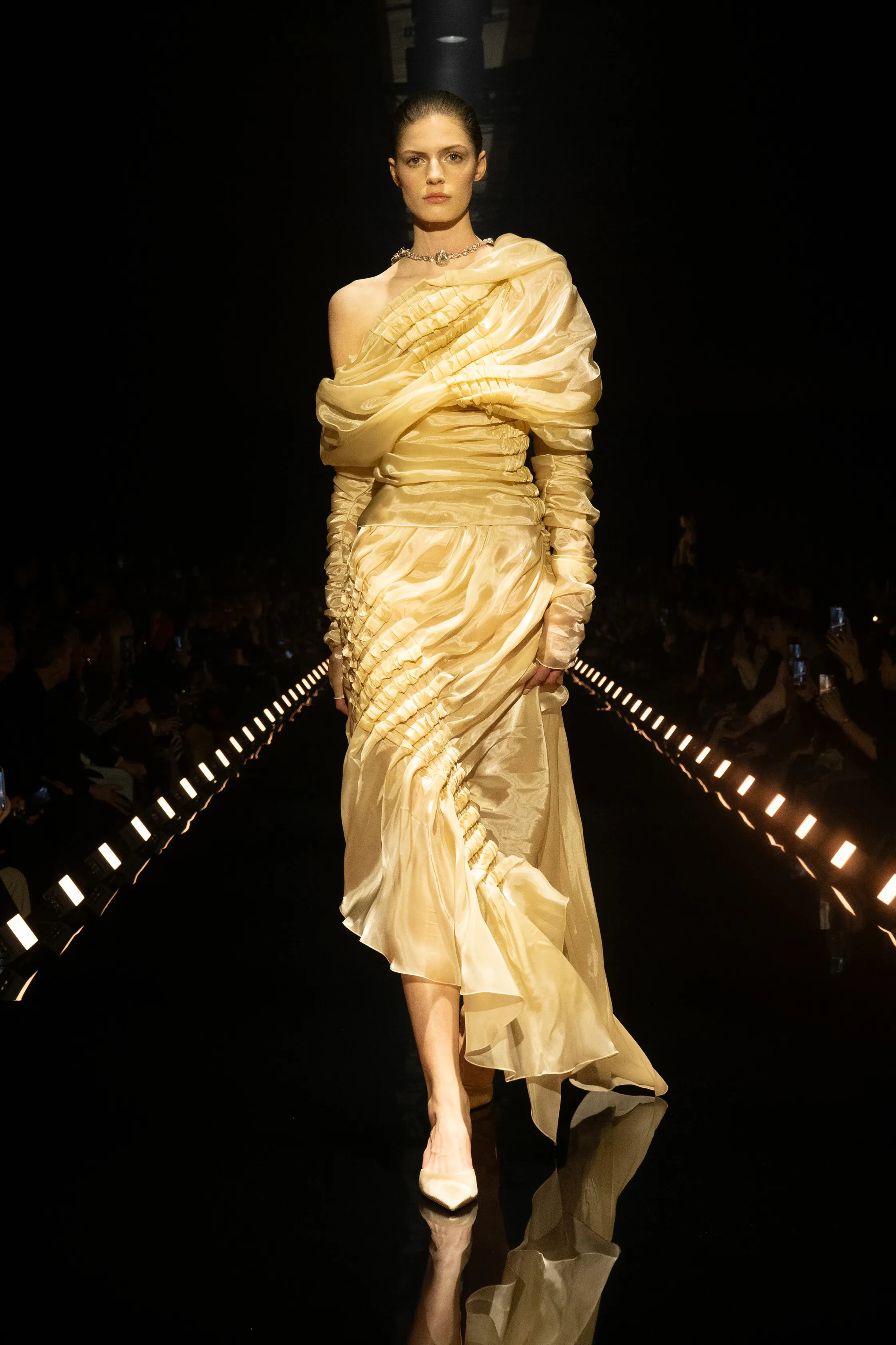 00004-schiaparelli-fall-2026-ready-to-wear-credit-brand