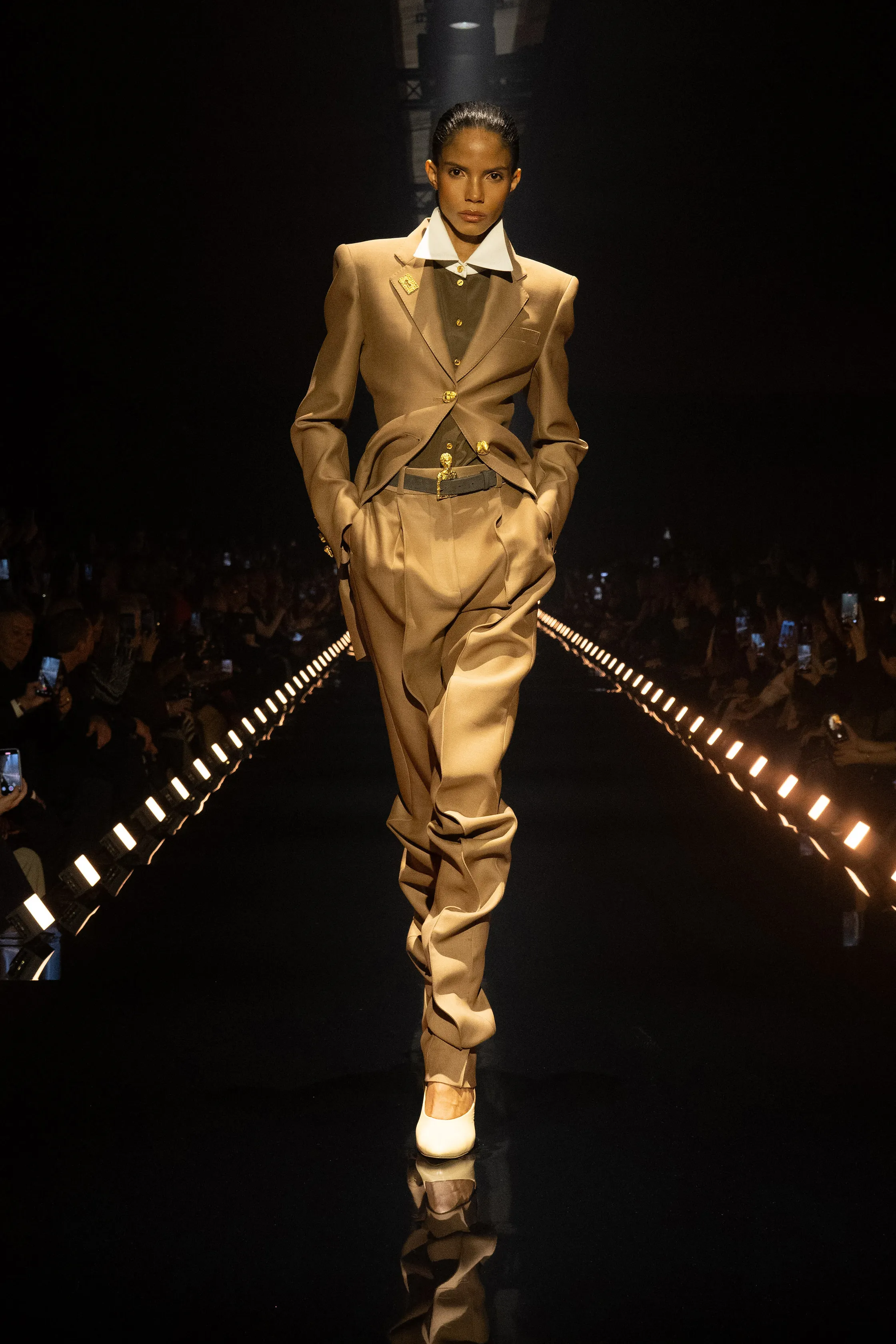 00006-schiaparelli-fall-2026-ready-to-wear-credit-brand