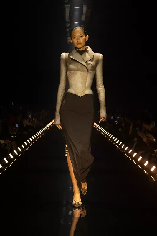 00023-schiaparelli-fall-2026-ready-to-wear-credit-brand