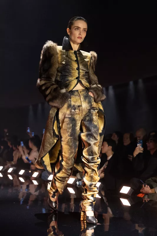 00042-schiaparelli-fall-2026-ready-to-wear-credit-brand