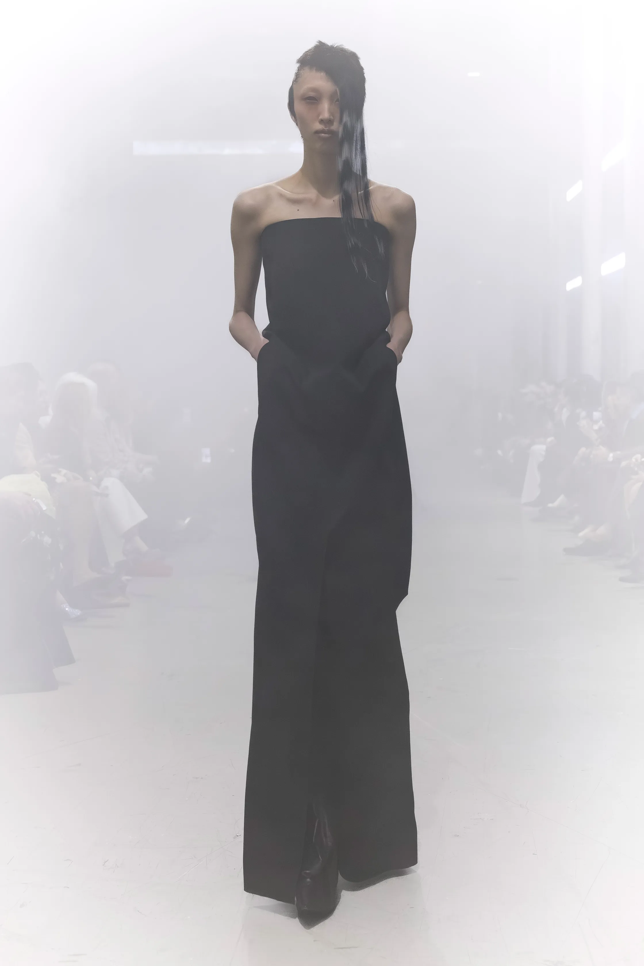 00002-rick-owens-fall-2026-ready-to-wear-credit-brand