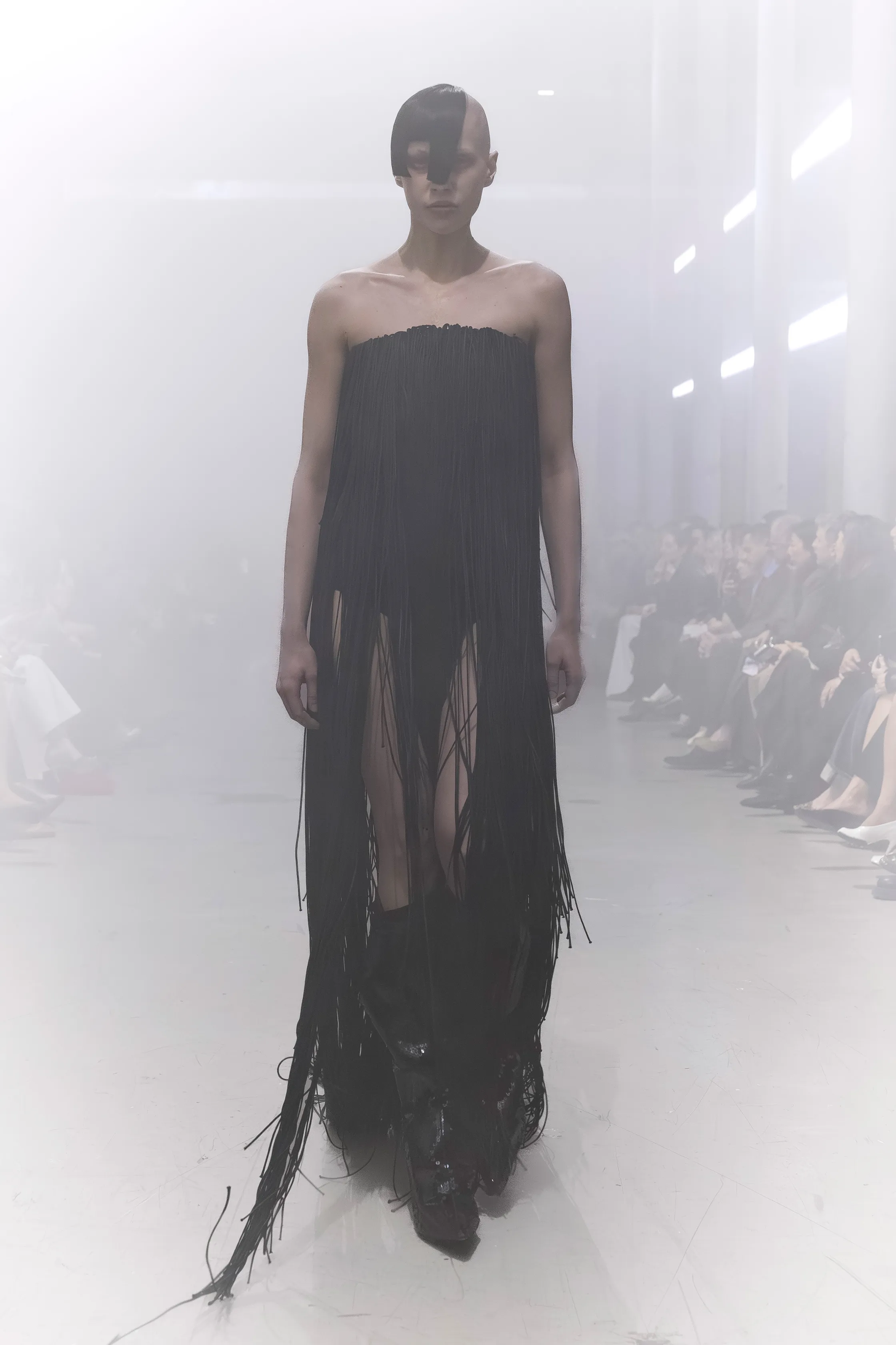 00003-rick-owens-fall-2026-ready-to-wear-credit-brand