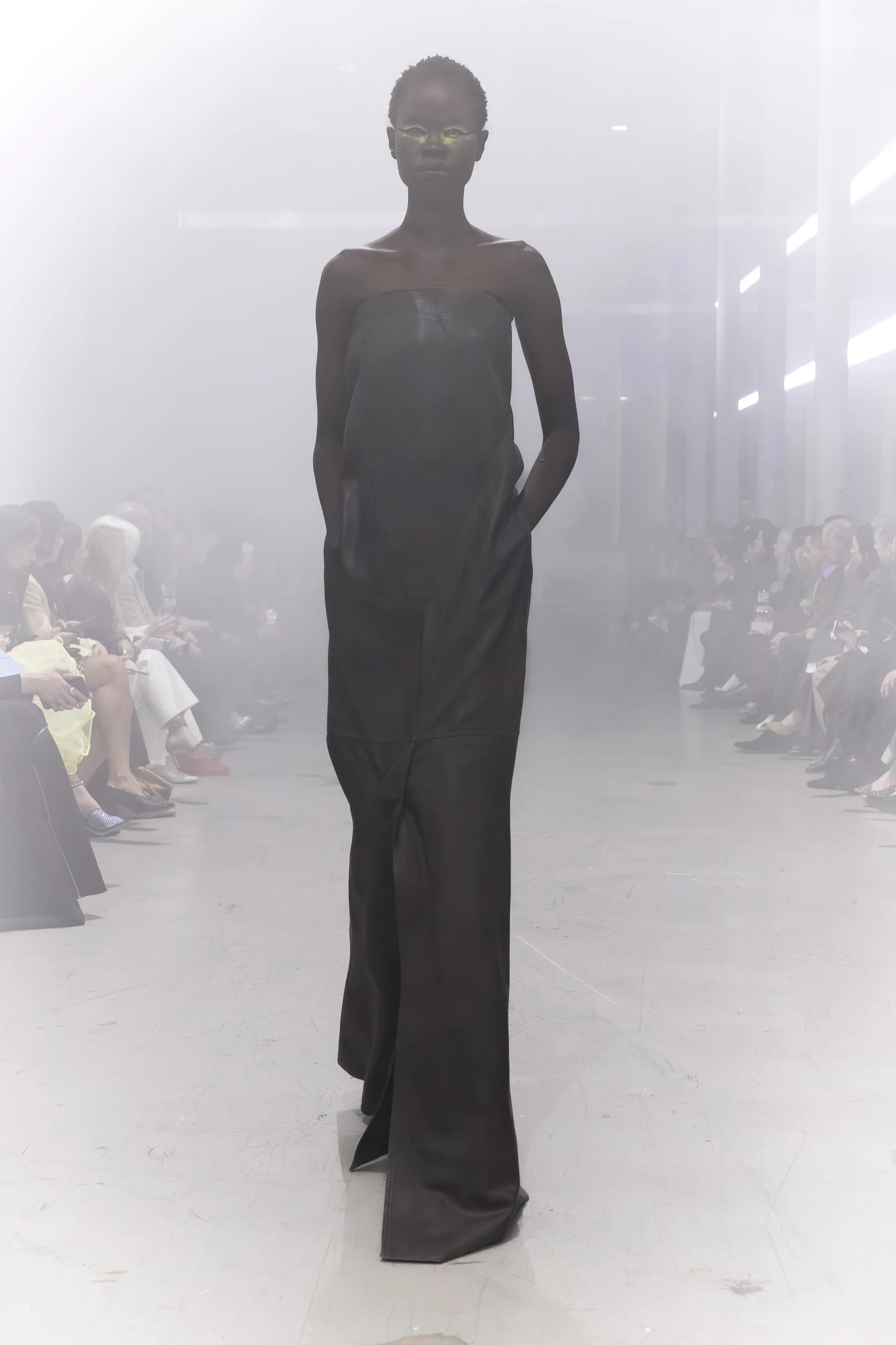 00006-rick-owens-fall-2026-ready-to-wear-credit-brand