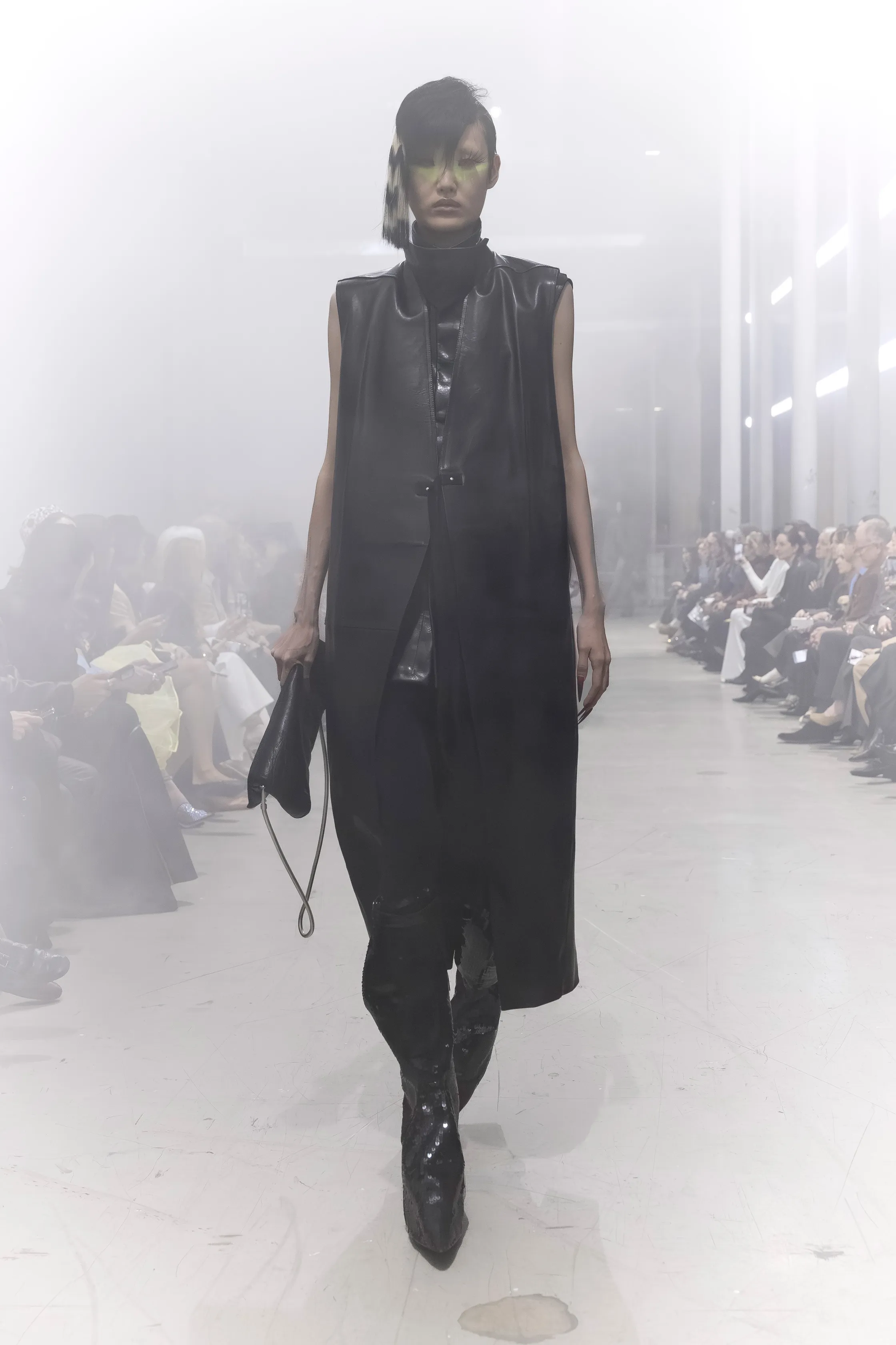 00008-rick-owens-fall-2026-ready-to-wear-credit-brand