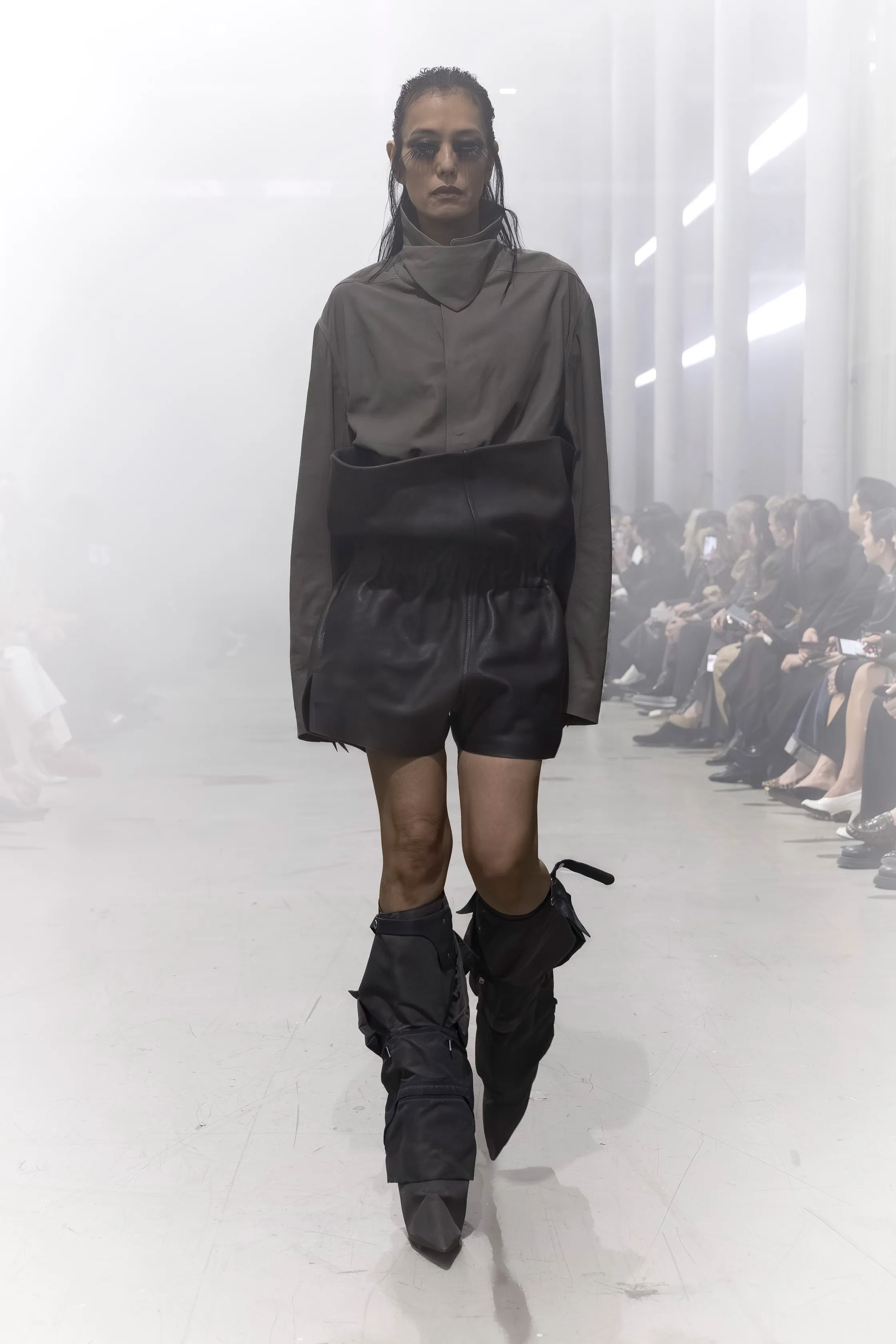 00019-rick-owens-fall-2026-ready-to-wear-credit-brand