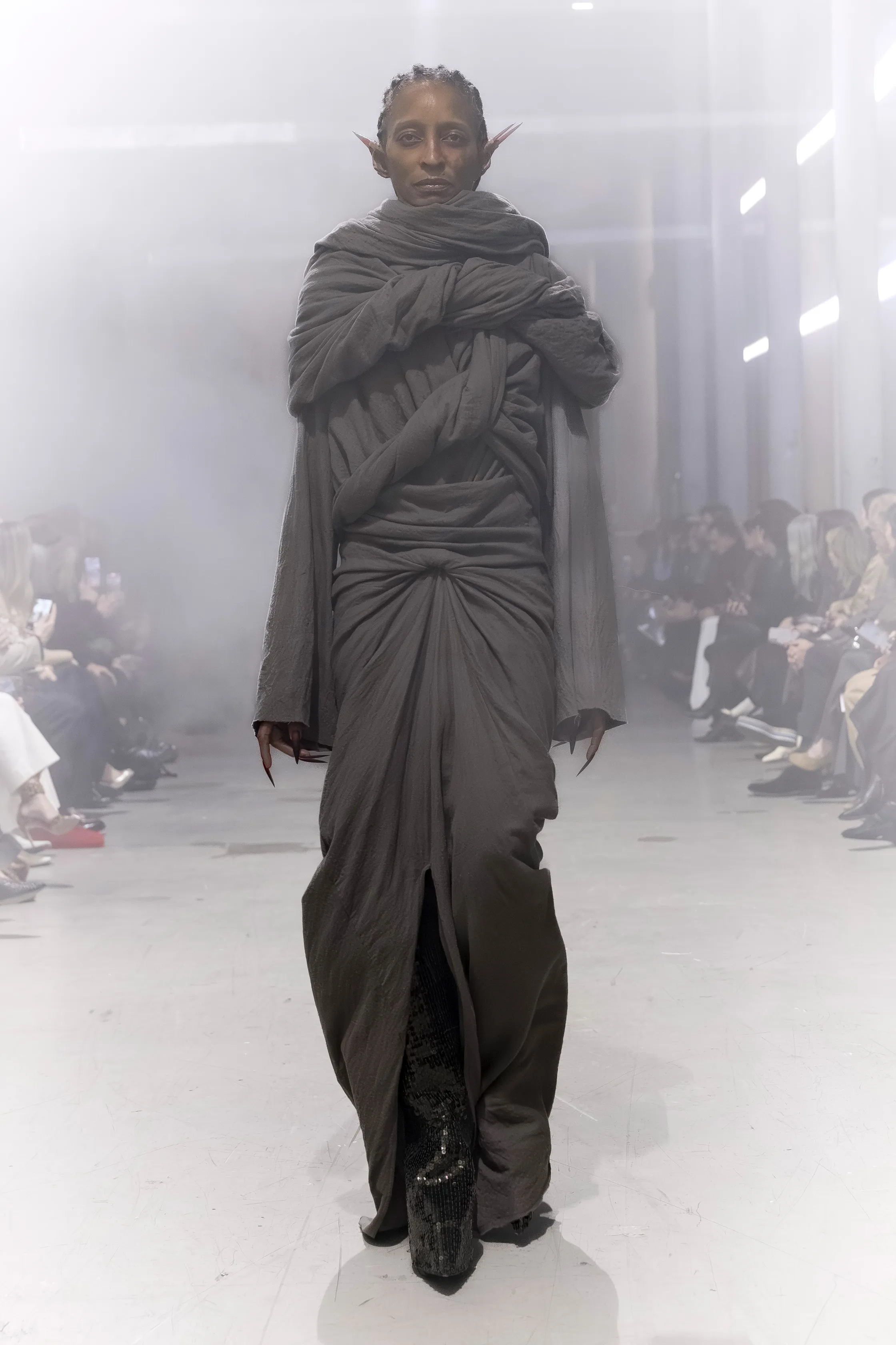 00029-rick-owens-fall-2026-ready-to-wear-credit-brand