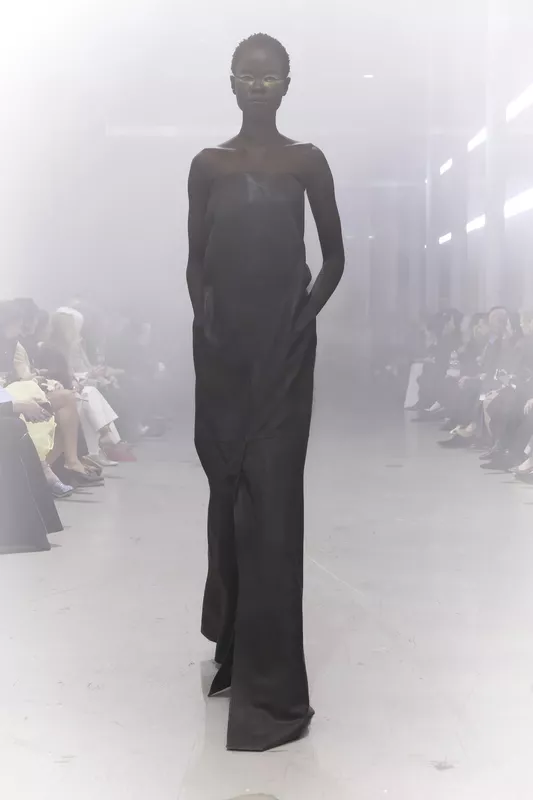 00006-rick-owens-fall-2026-ready-to-wear-credit-brand