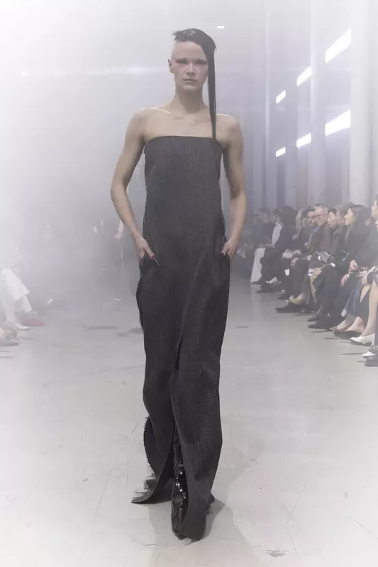 00007-rick-owens-fall-2026-ready-to-wear-credit-brand