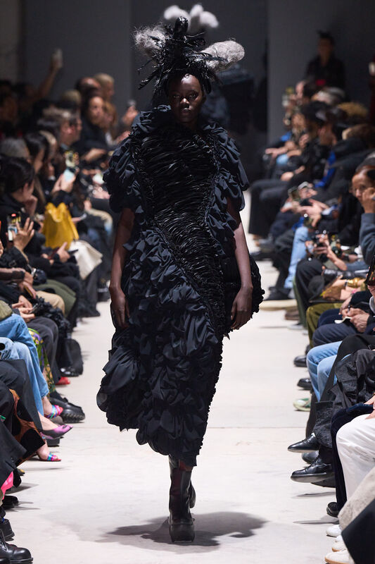 Comme Des Garcons F26 002