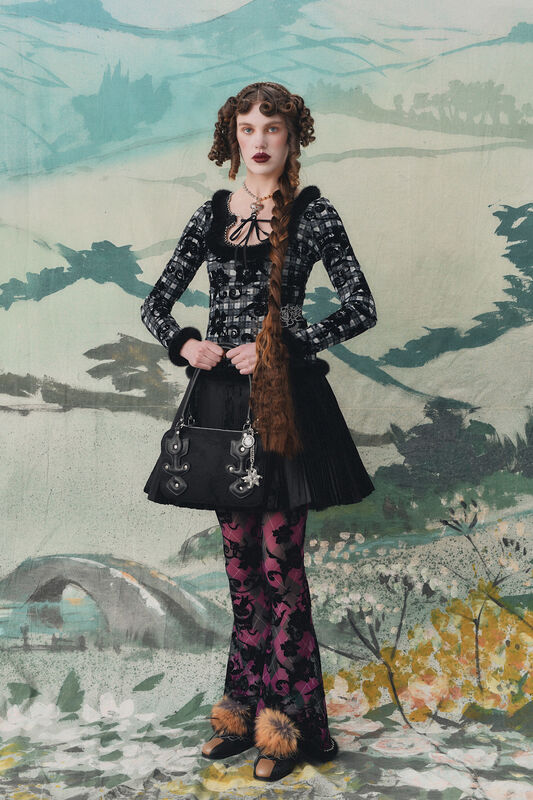 Chopova Lowena PO F26 013