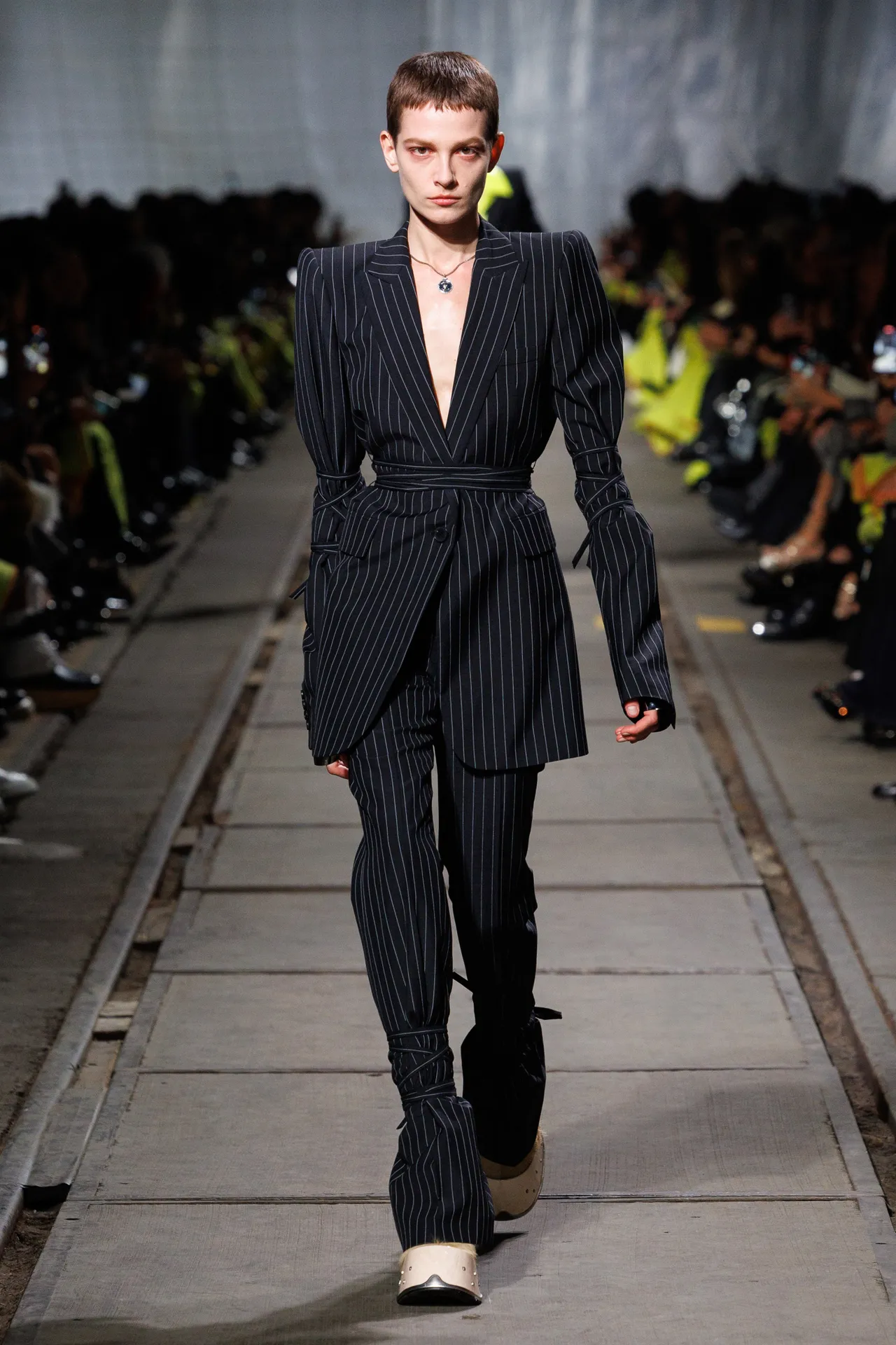 00027-alexander-mcqueen-fall-2024-ready-to-wear-credit-brand