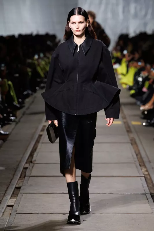 00014-alexander-mcqueen-fall-2024-ready-to-wear-credit-brand