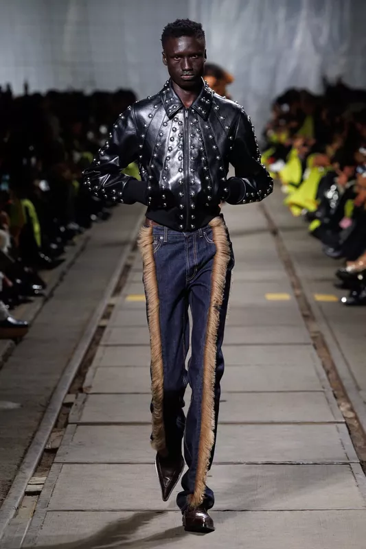 00020-alexander-mcqueen-fall-2024-ready-to-wear-credit-brand