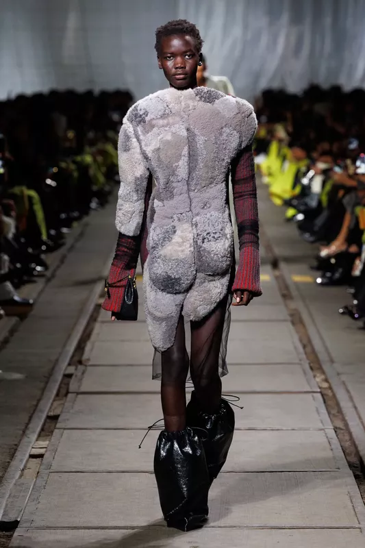 00035-alexander-mcqueen-fall-2024-ready-to-wear-credit-brand