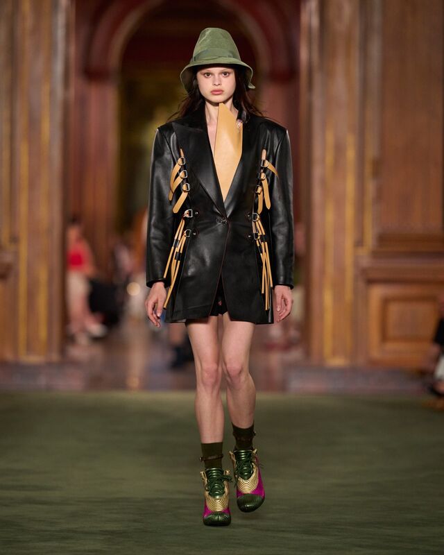 WOMEN_CRUISE_2027_Look_16