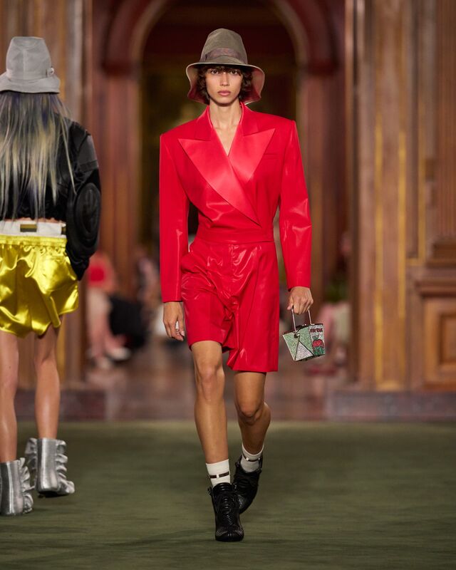 WOMEN_CRUISE_2027_Look_17