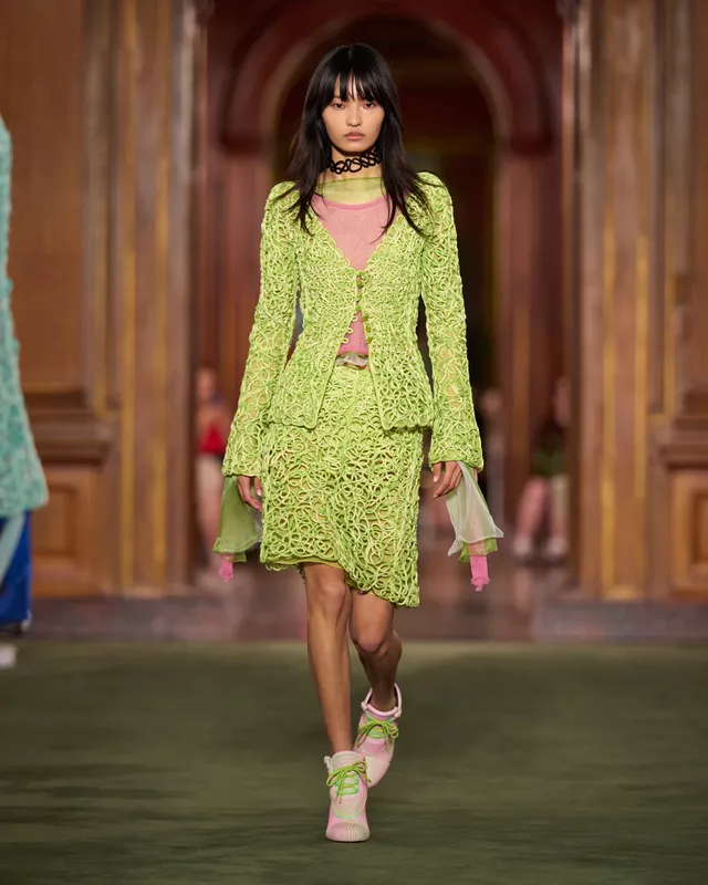 WOMEN_CRUISE_2027_Look_37.jpg
