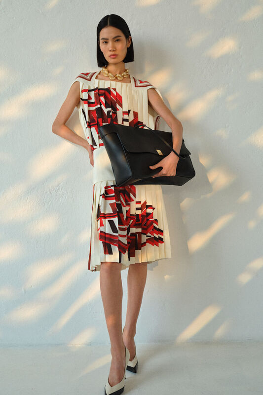 Ferragamo Resort PO S27 037