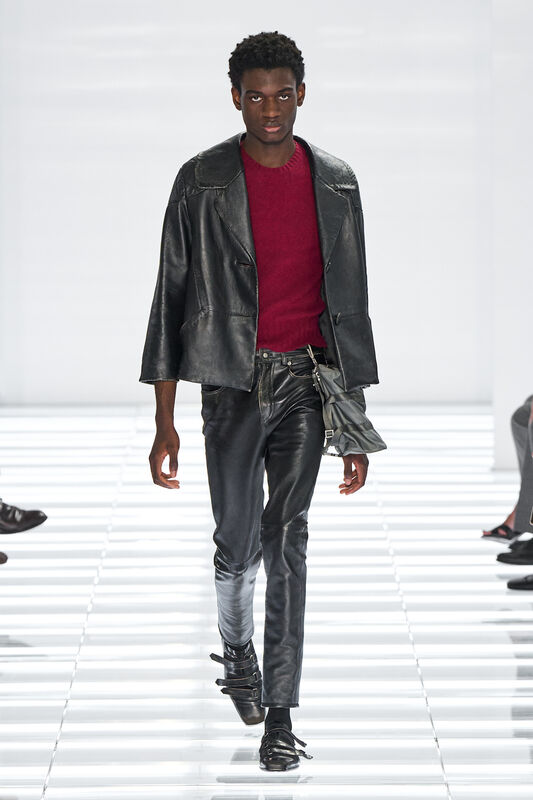 Prada m S27 016