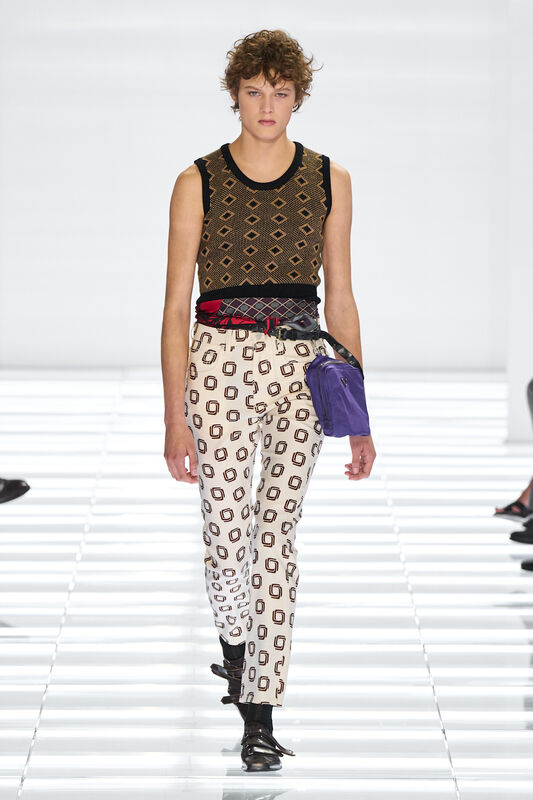 Prada m S27 026