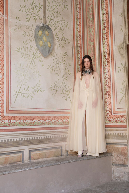 Valentino Resort PO S27 028