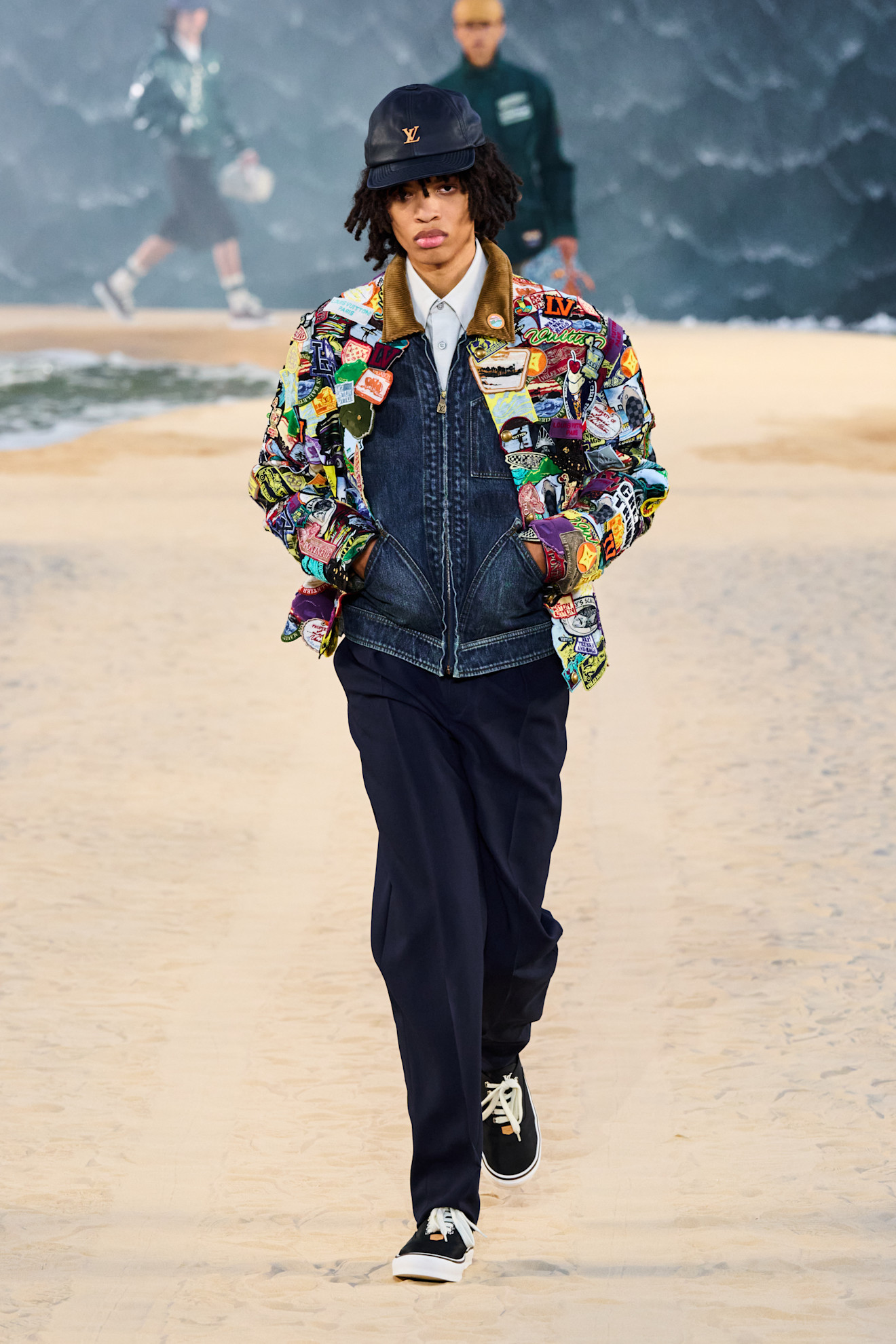 Vuitton m S27 019