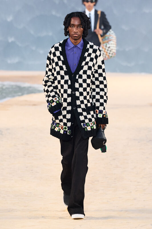 Vuitton m S27 002