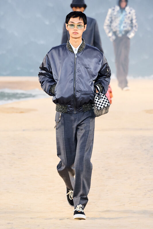 Vuitton m S27 007