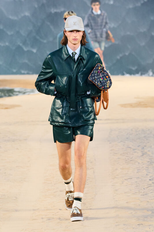 Vuitton m S27 025