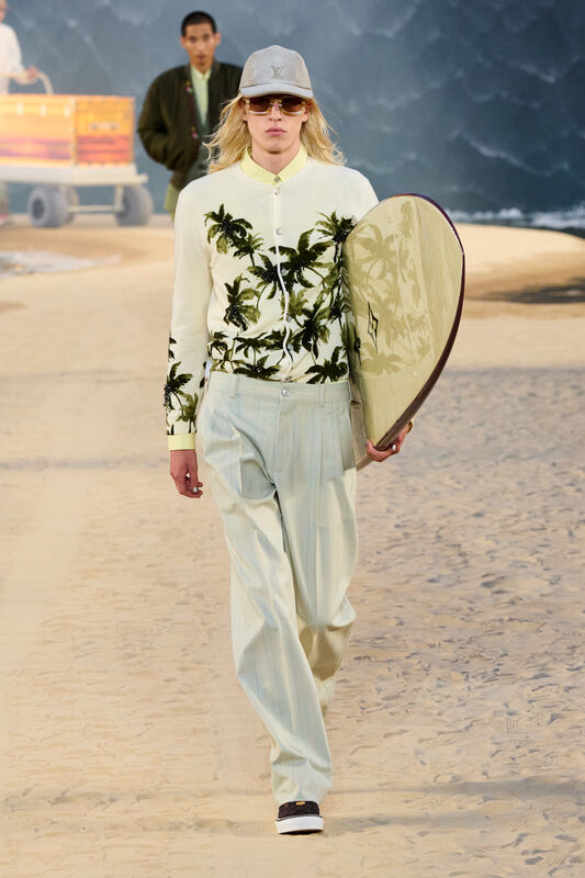 Vuitton m S27 035