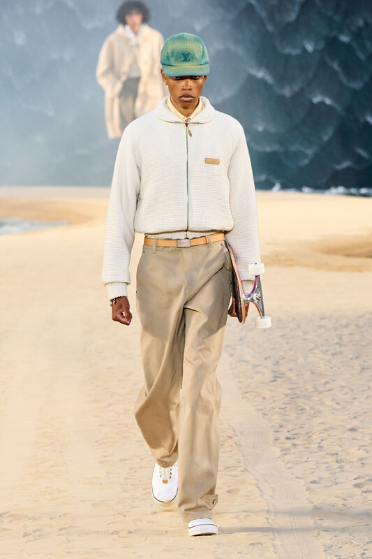 Vuitton m S27 044