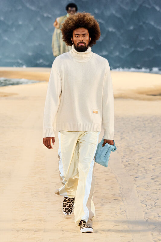 Vuitton m S27 047