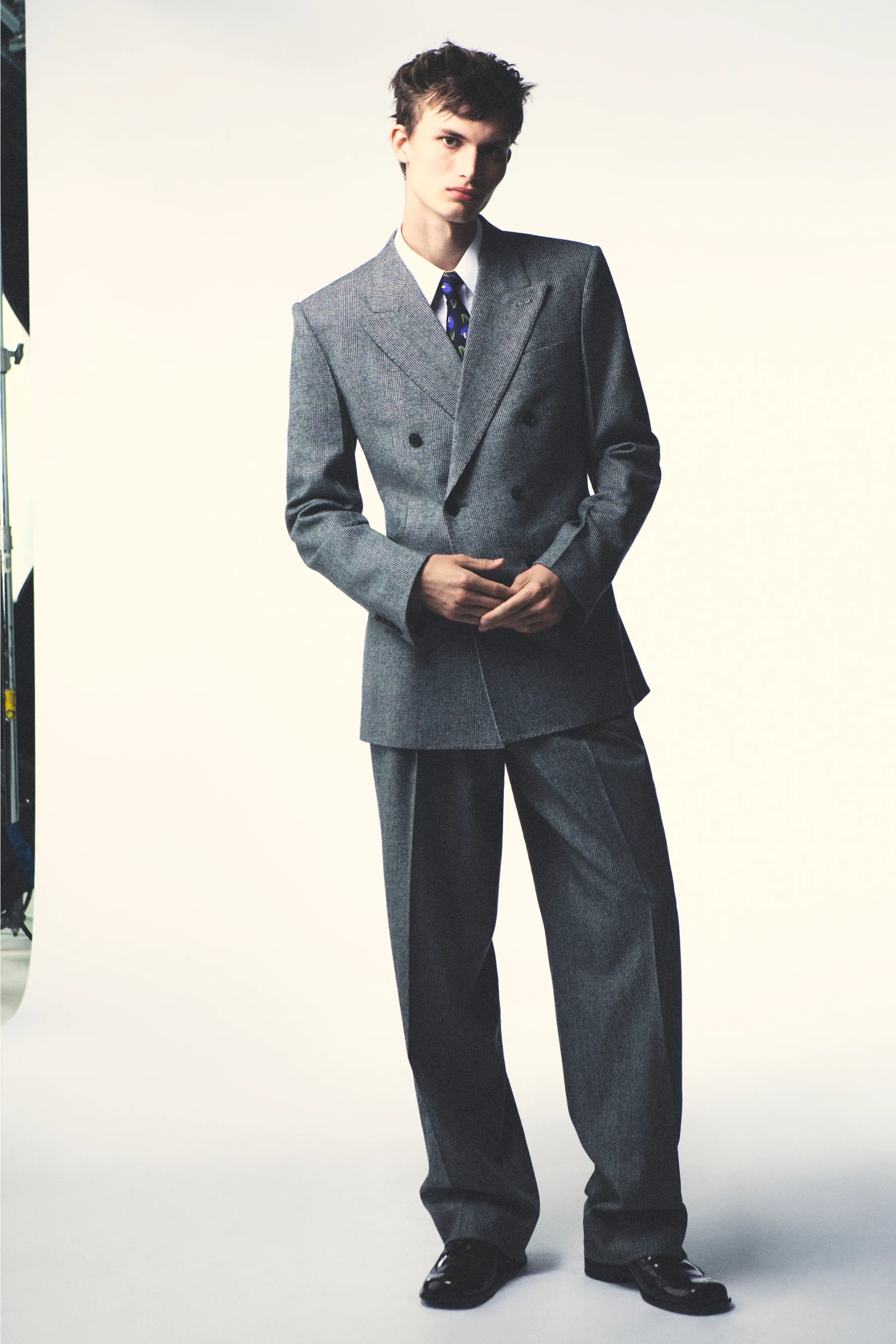 00004-givenchy-spring-2027-menswear-credit-brand