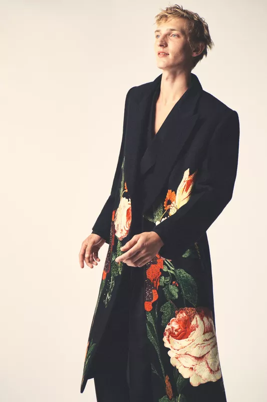 00033-givenchy-spring-2027-menswear-credit-brand