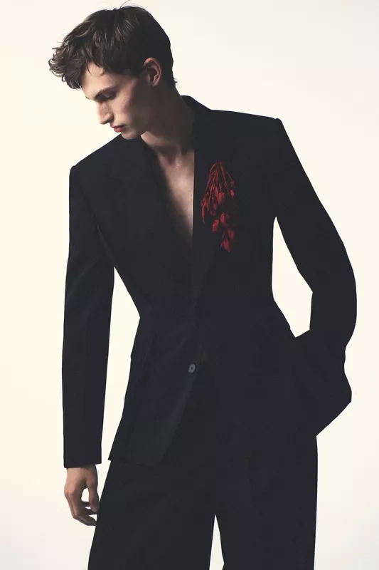 00035-givenchy-spring-2027-menswear-credit-brand
