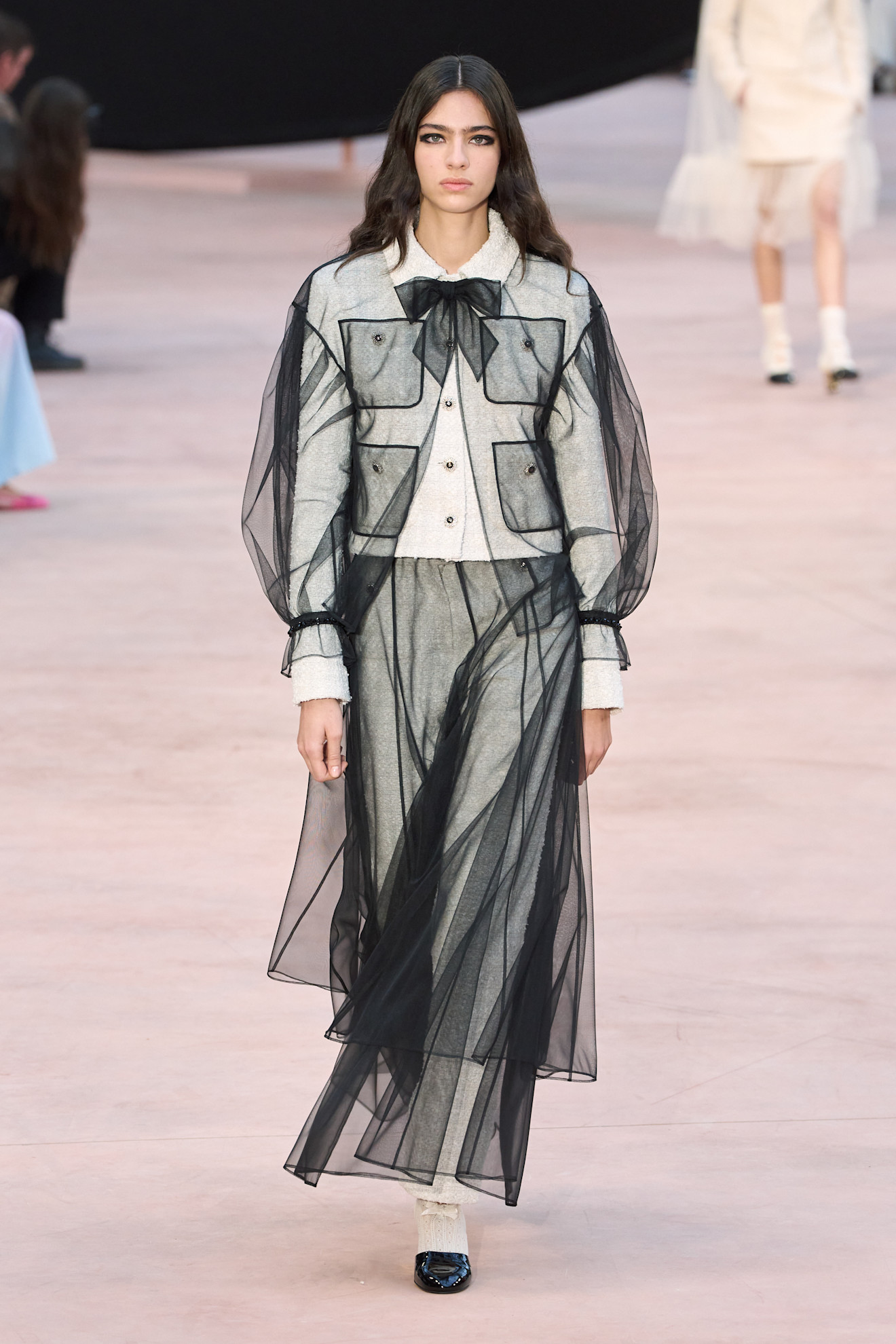 Chanel F25 002