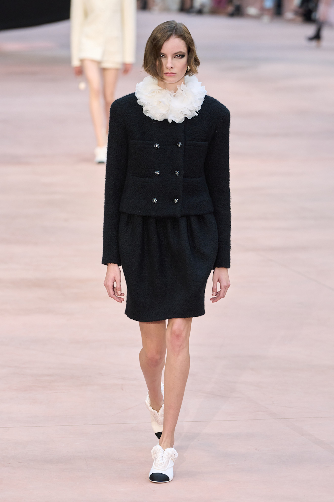 Chanel F25 011