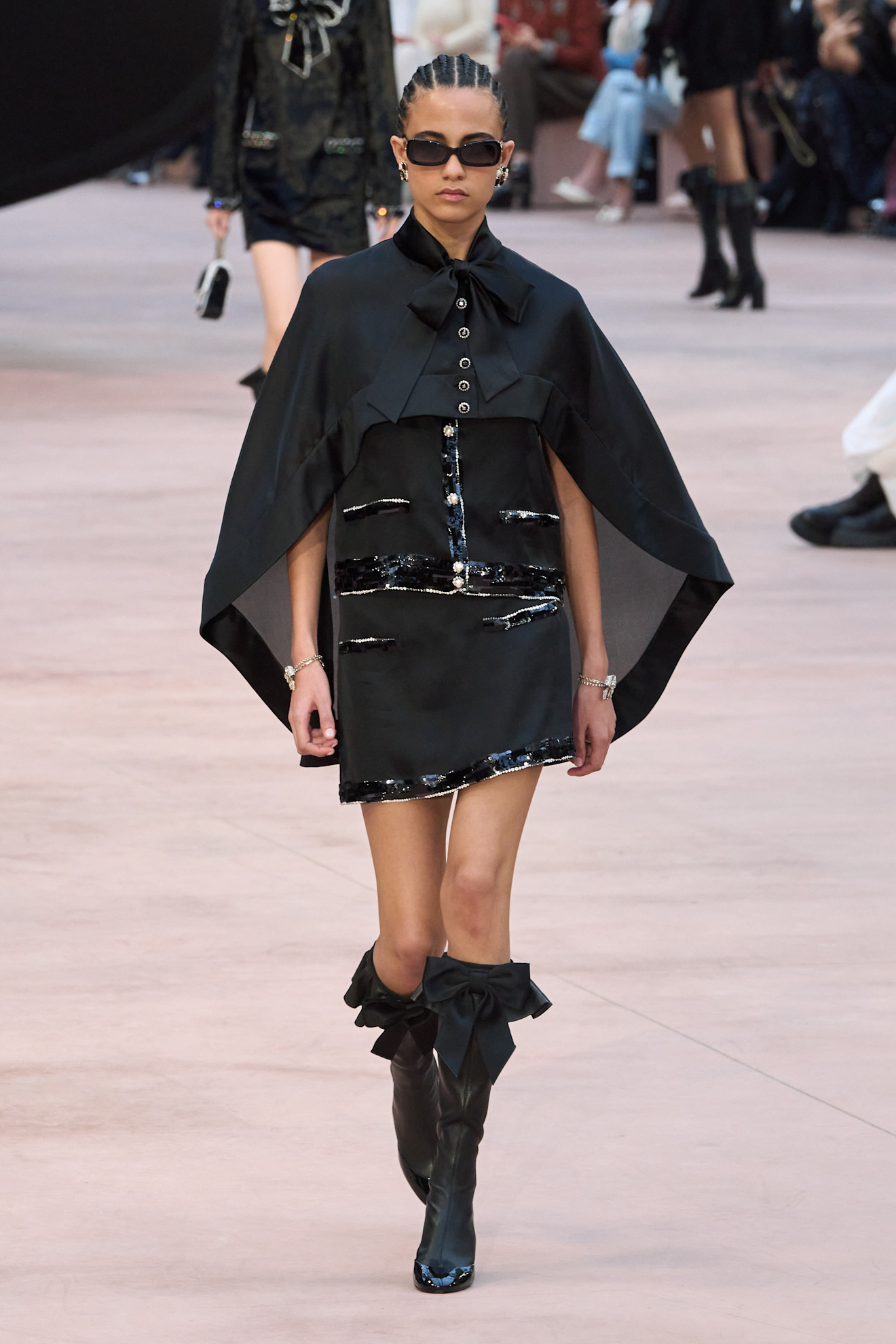 Chanel F25 038