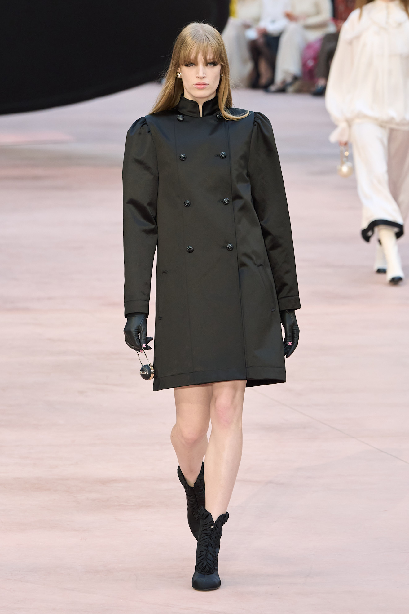 Chanel F25 065