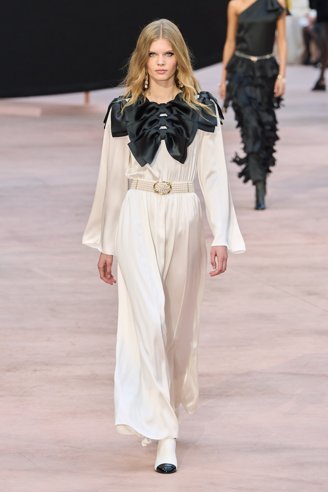 Chanel F25 069