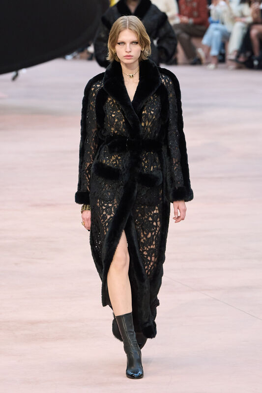 Chanel F25 063