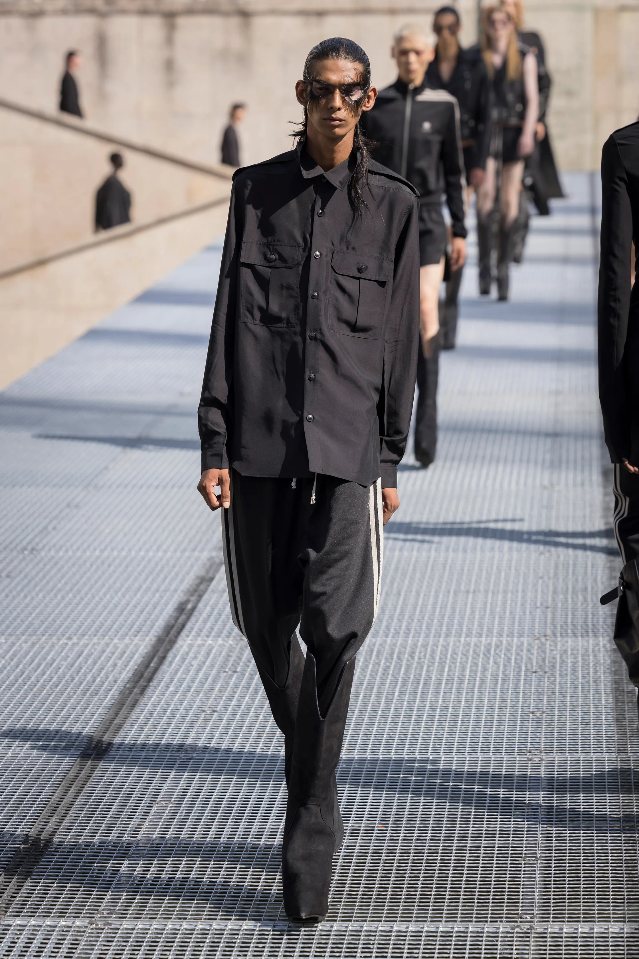 00017-rick-owens-spring-2027-menswear-credit-brand
