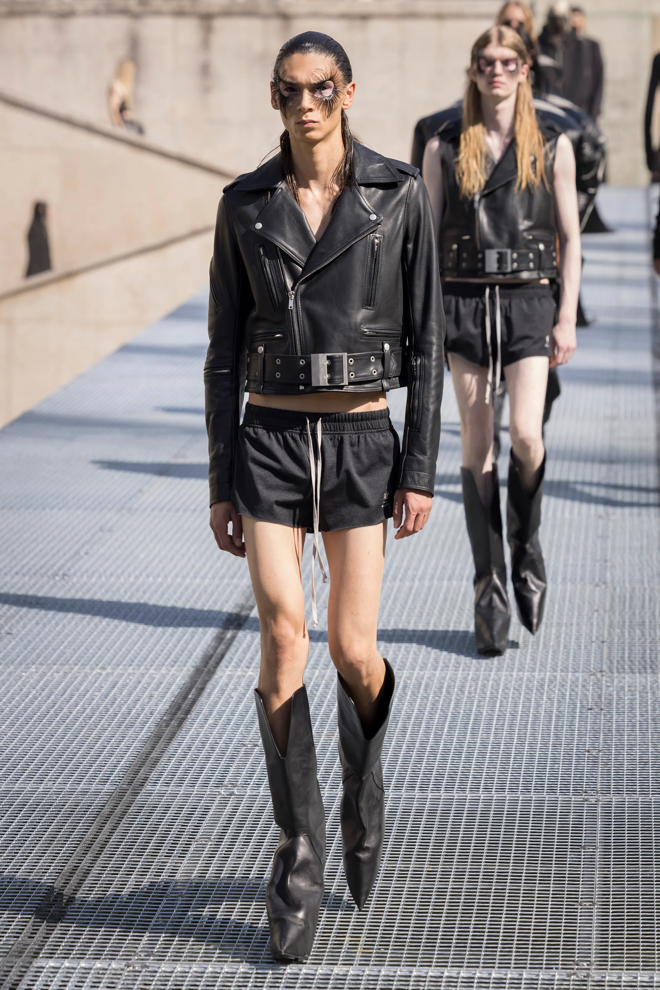 00019-rick-owens-spring-2027-menswear-credit-brand