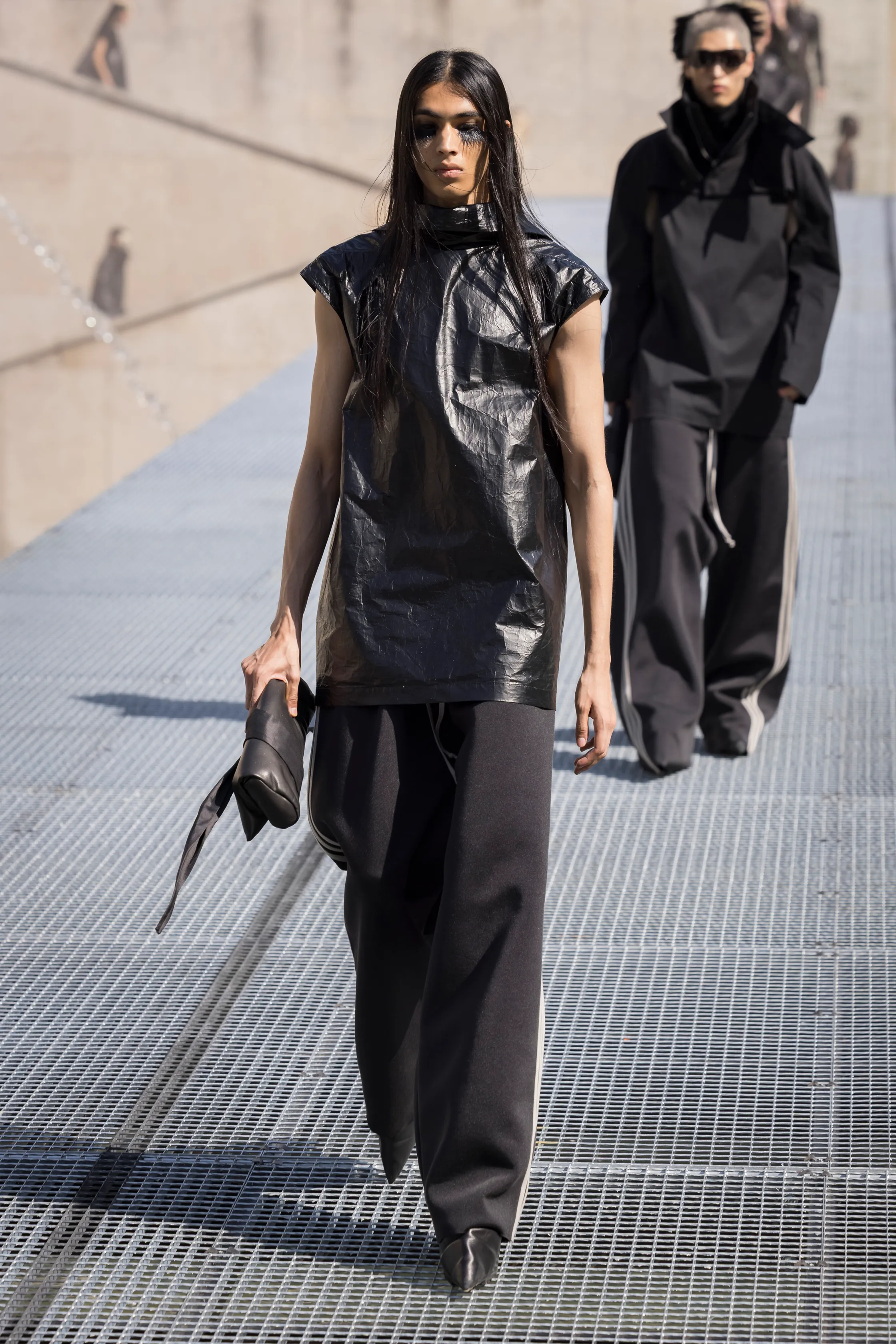 00042-rick-owens-spring-2027-menswear-credit-brand
