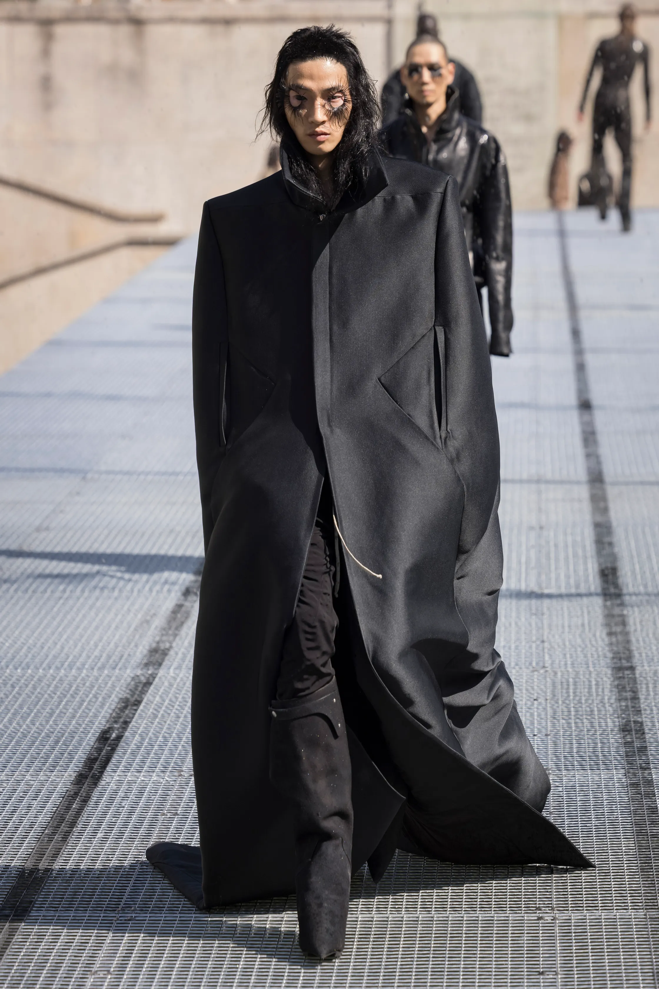 00070-rick-owens-spring-2027-menswear-credit-brand