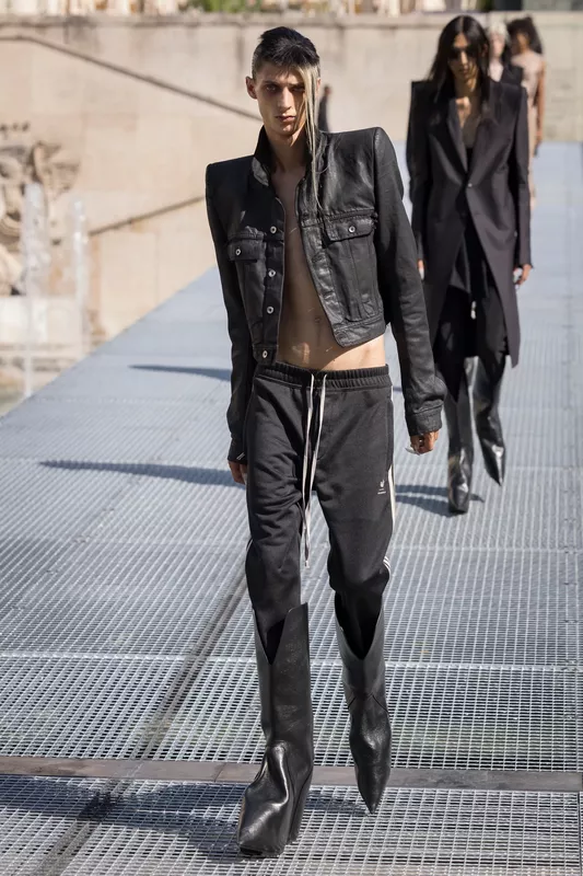 00009-rick-owens-spring-2027-menswear-credit-brand