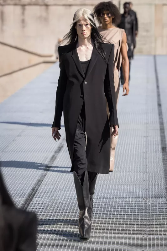 00012-rick-owens-spring-2027-menswear-credit-brand